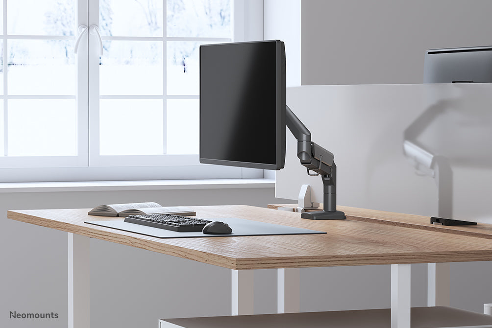 Neomounts DS70-810BL1 Full-Motion Monitor-Büroarm fir 17-32 inch Ekranen - Schwaarz