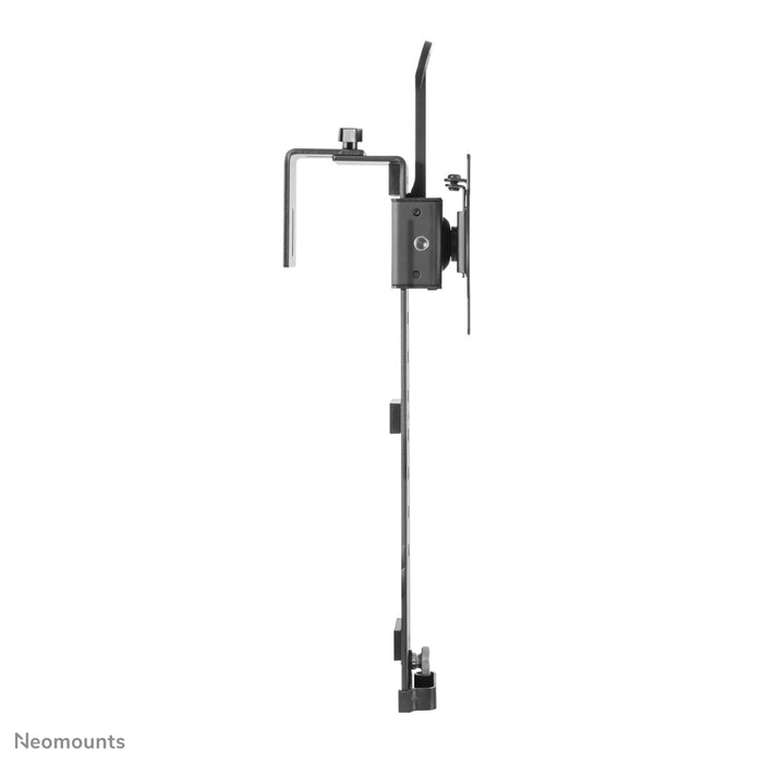 Neomounts FPMA-CH100 schwaarz ass e Büroarm, deen iwwer eng Trennwand opgehaange gëtt, fir Flatscreens bis 30 inch.