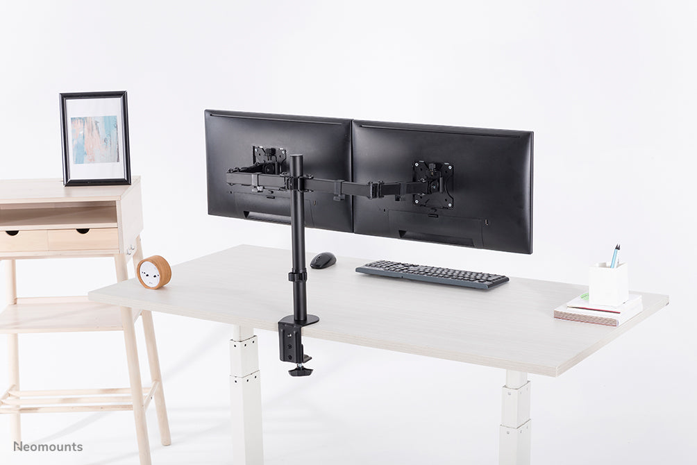 Neomounts FPMA-D550D schwaarz ass eng Schreifdësch-Halterung fir 2 Flachbildschiermer bis 32 inch - Schwaarz