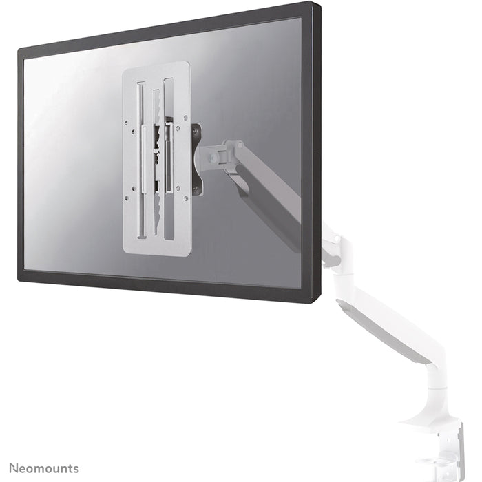 Neomounts FPMA-LIFT100 ass en Adapter, deen eng gestufte Héichtverstellung op VESA 75/100-Halterunge erméiglecht.