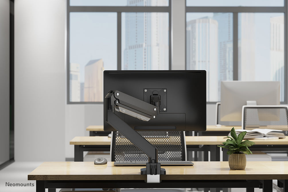 Neomounts NM-D775black ass eng gasgefiedert Schreifdësch-Halterung fir Flatscreens bis 32 inch (81 cm) - Schwaarz