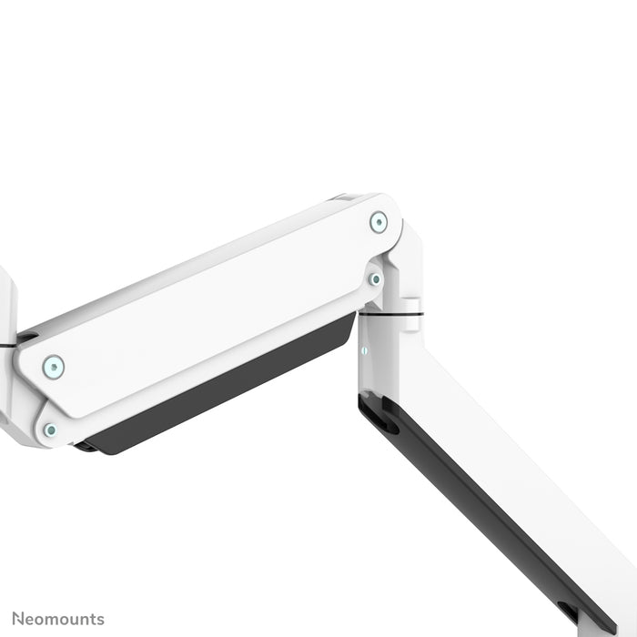 Neomounts NM-D775DX3 wäiss ass eng gasgefiedert Schreifdësch-Halterung mat Crossbar an Handtak fir Flatscreens bis 27 inch (68,6 cm).