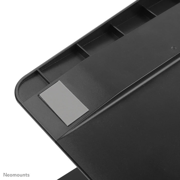 Neomounts klappbar Laptop-Stänner - Sëlwer/ schwaarz