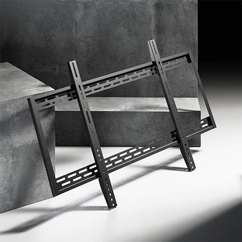 Wolff Mount Heavy Duty platte muurbeugel voor Samsung 75–100 inch – schuin aanzicht in studio
